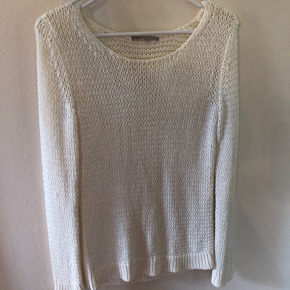Gap sweater